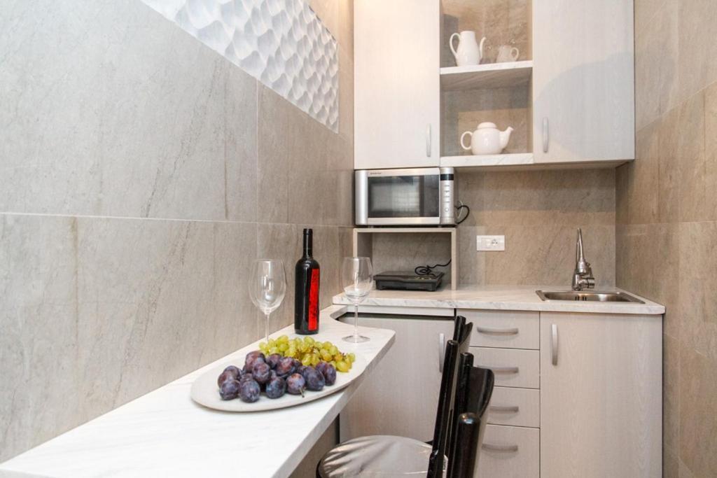 City Center Apartment With Balcony Belgrade Exterior photo